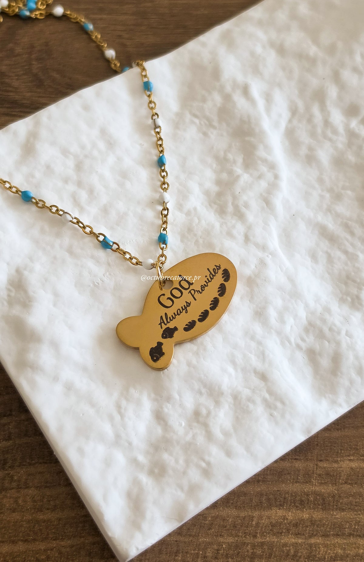 Pan y Peces Necklace