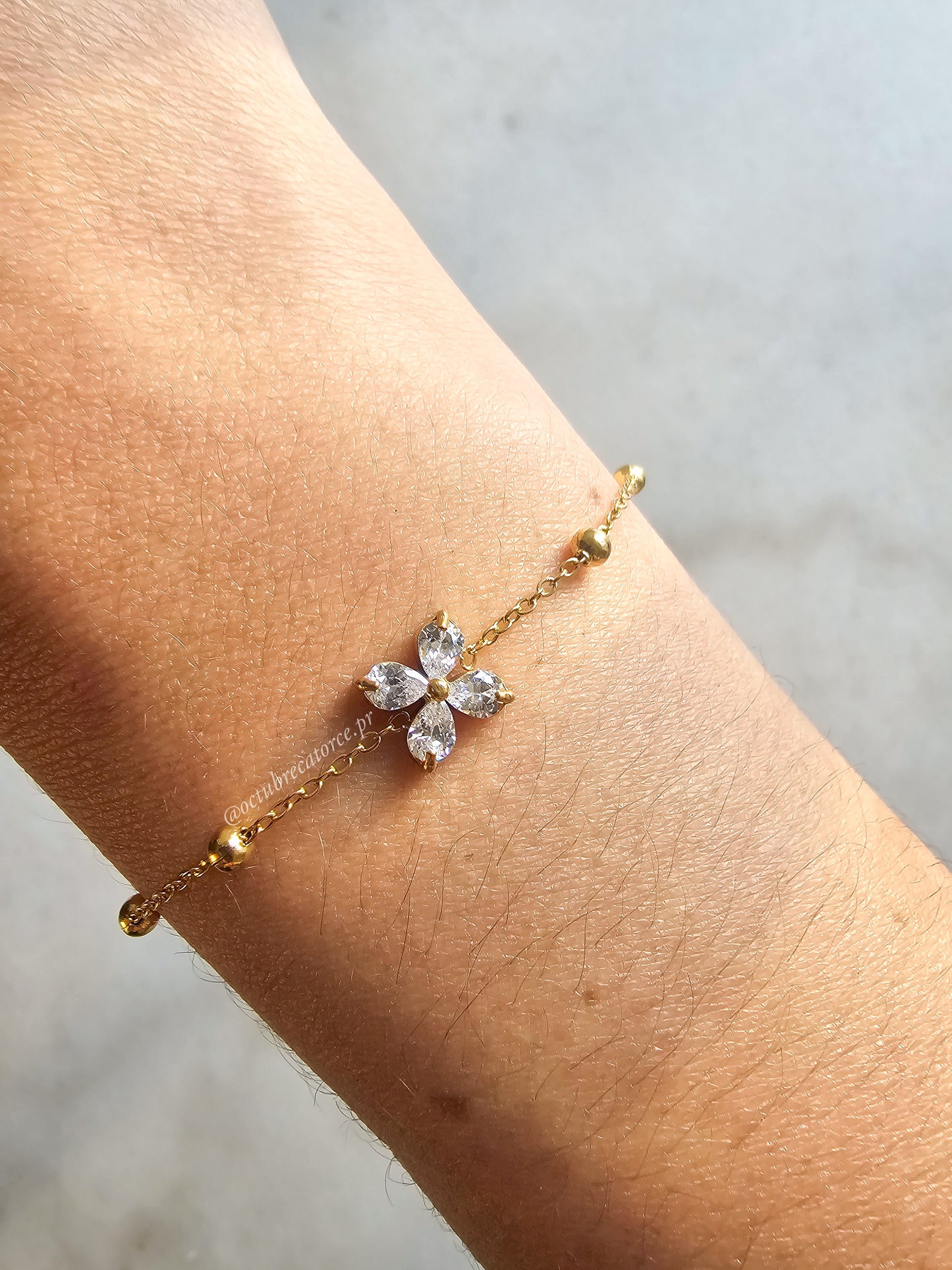 Shiny Flower Bracelet