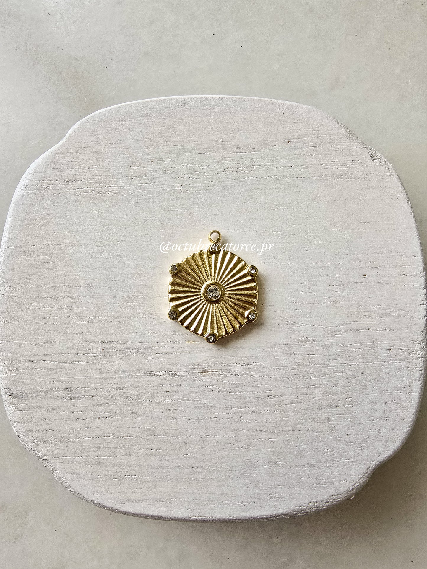 Royal Charm -Gold