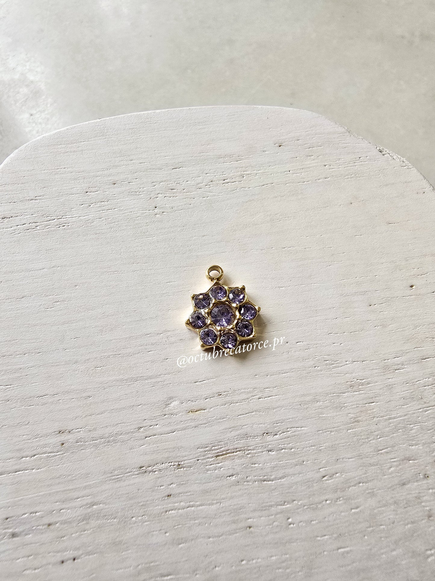 Púrpura Charm