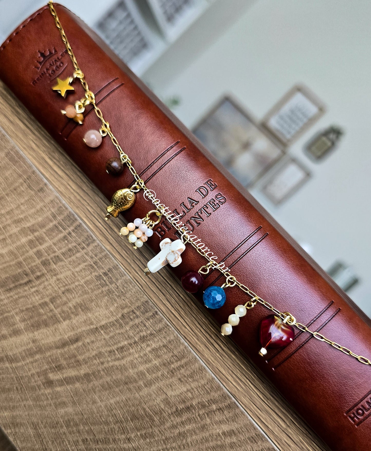 Bible Charm-Historia de Jesús
