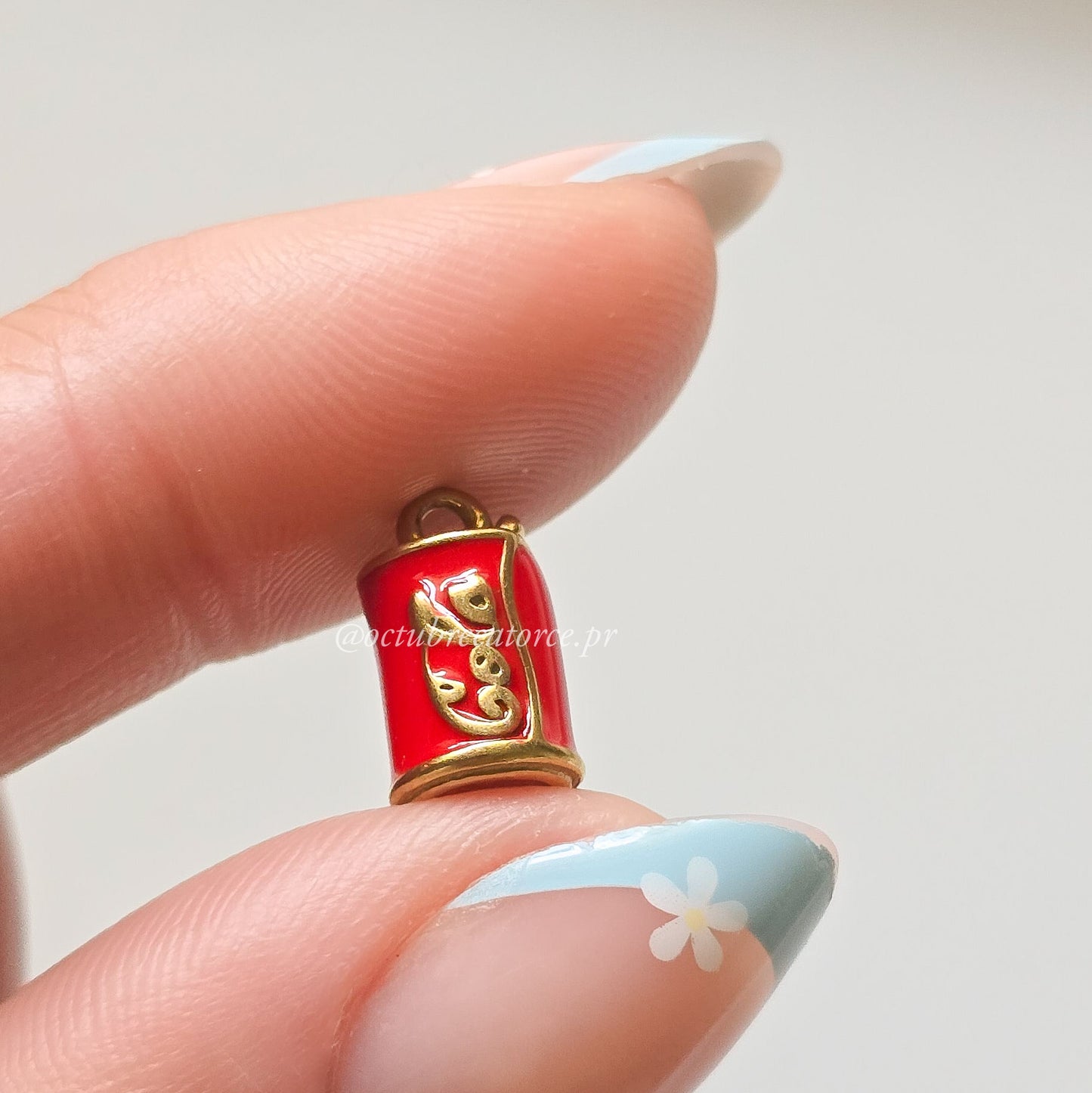 Cola Charm