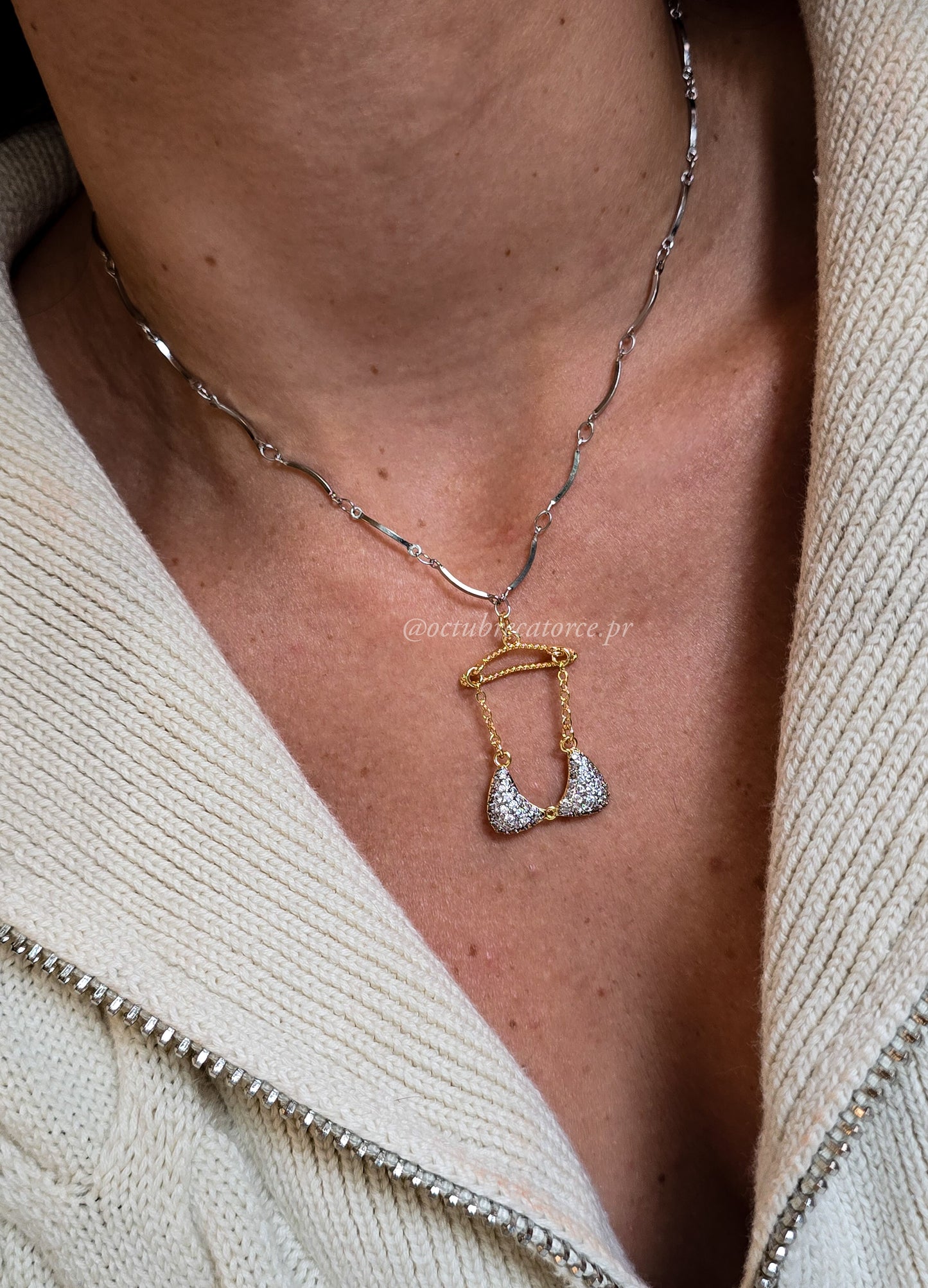 Victoria Rosa Necklace