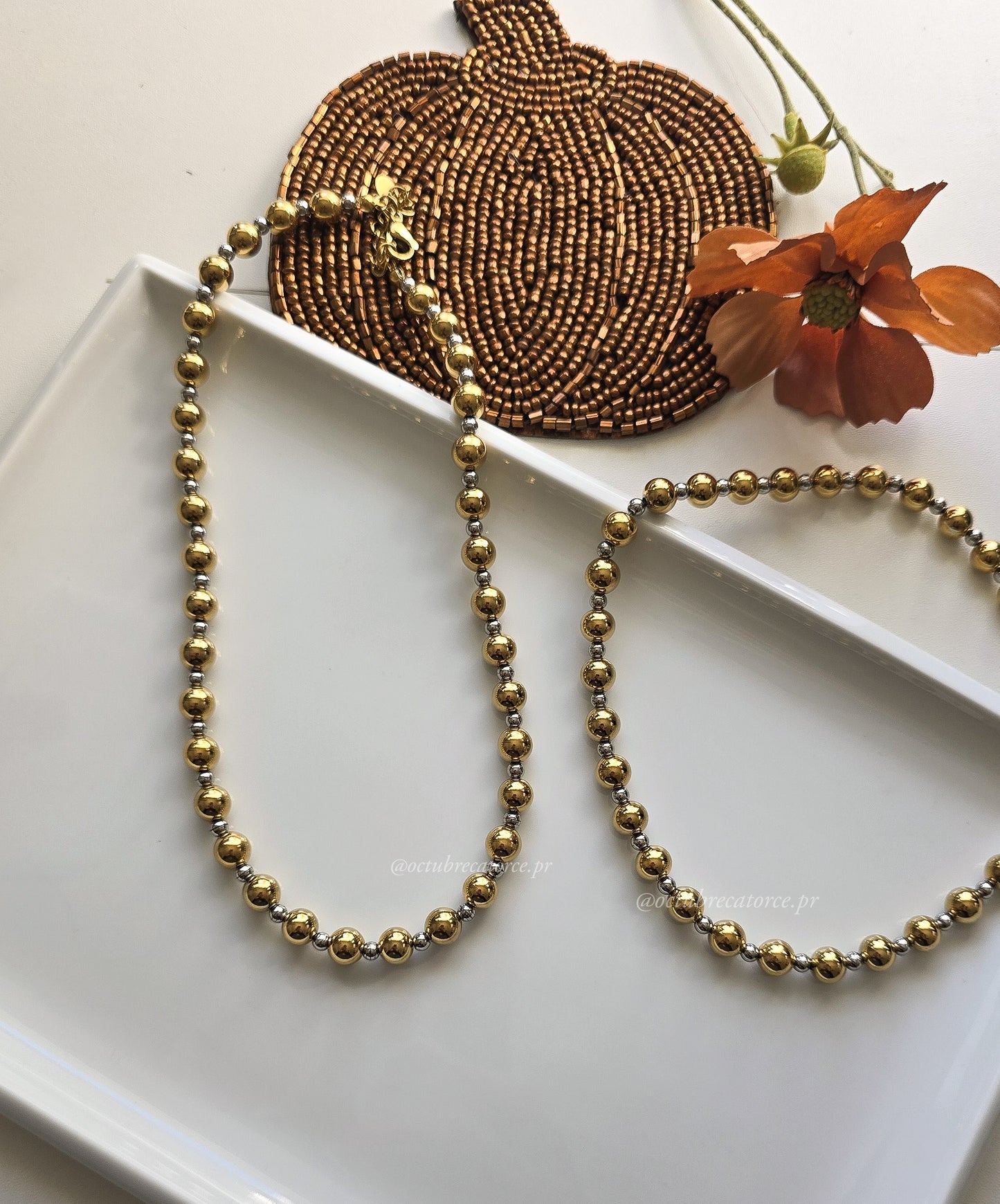 Dos Tonos Esfera Necklace