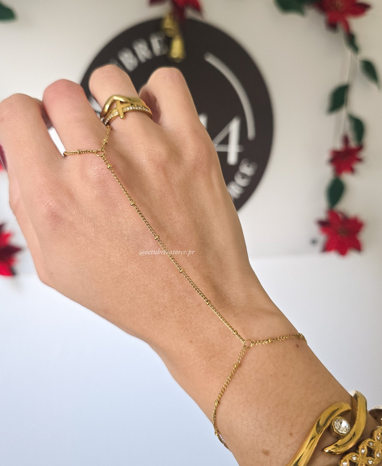 Delicada Ring Bracelet