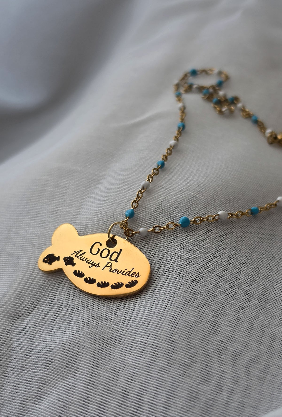 Pan y Peces Necklace