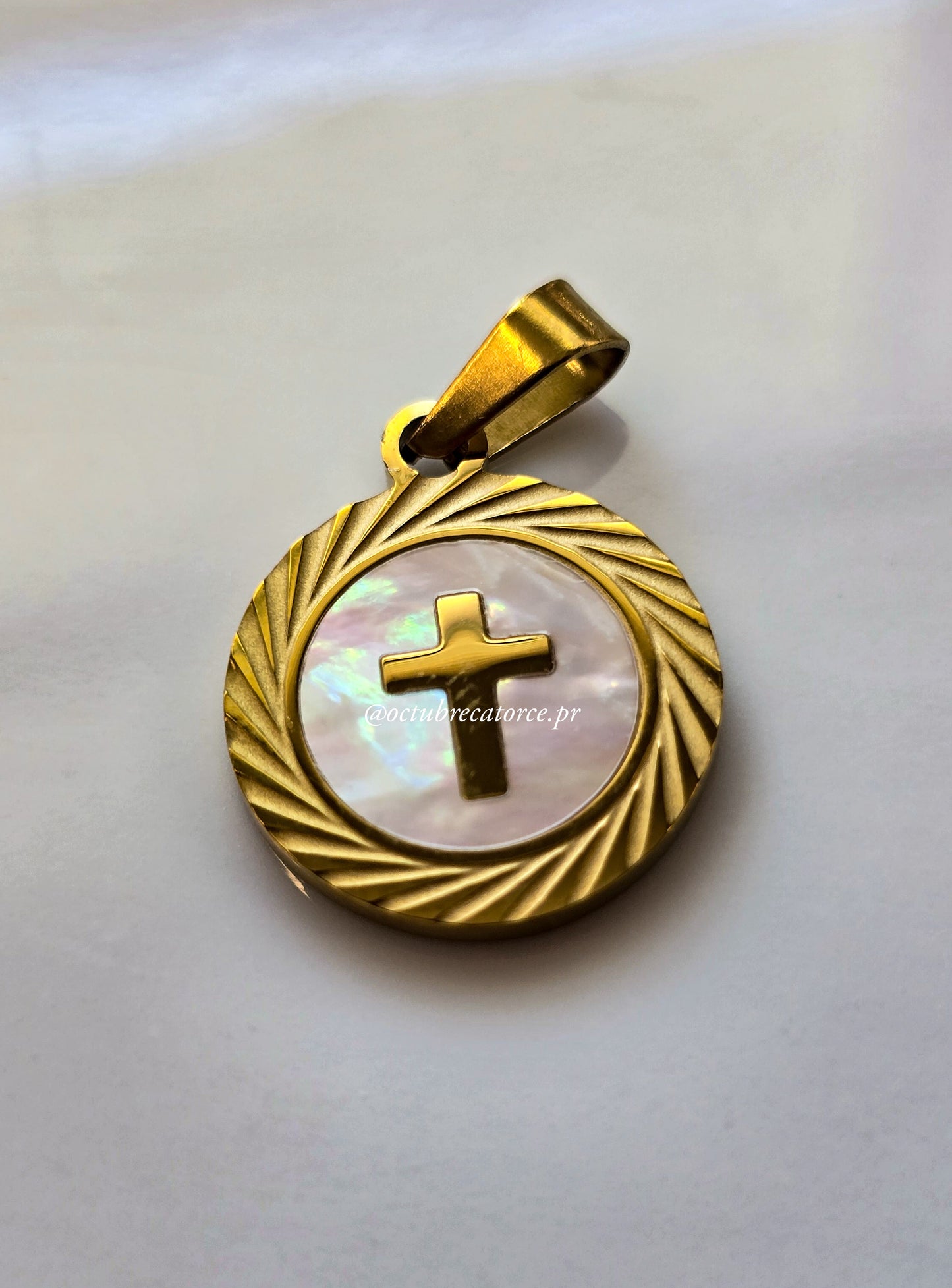 Tornasol Charm