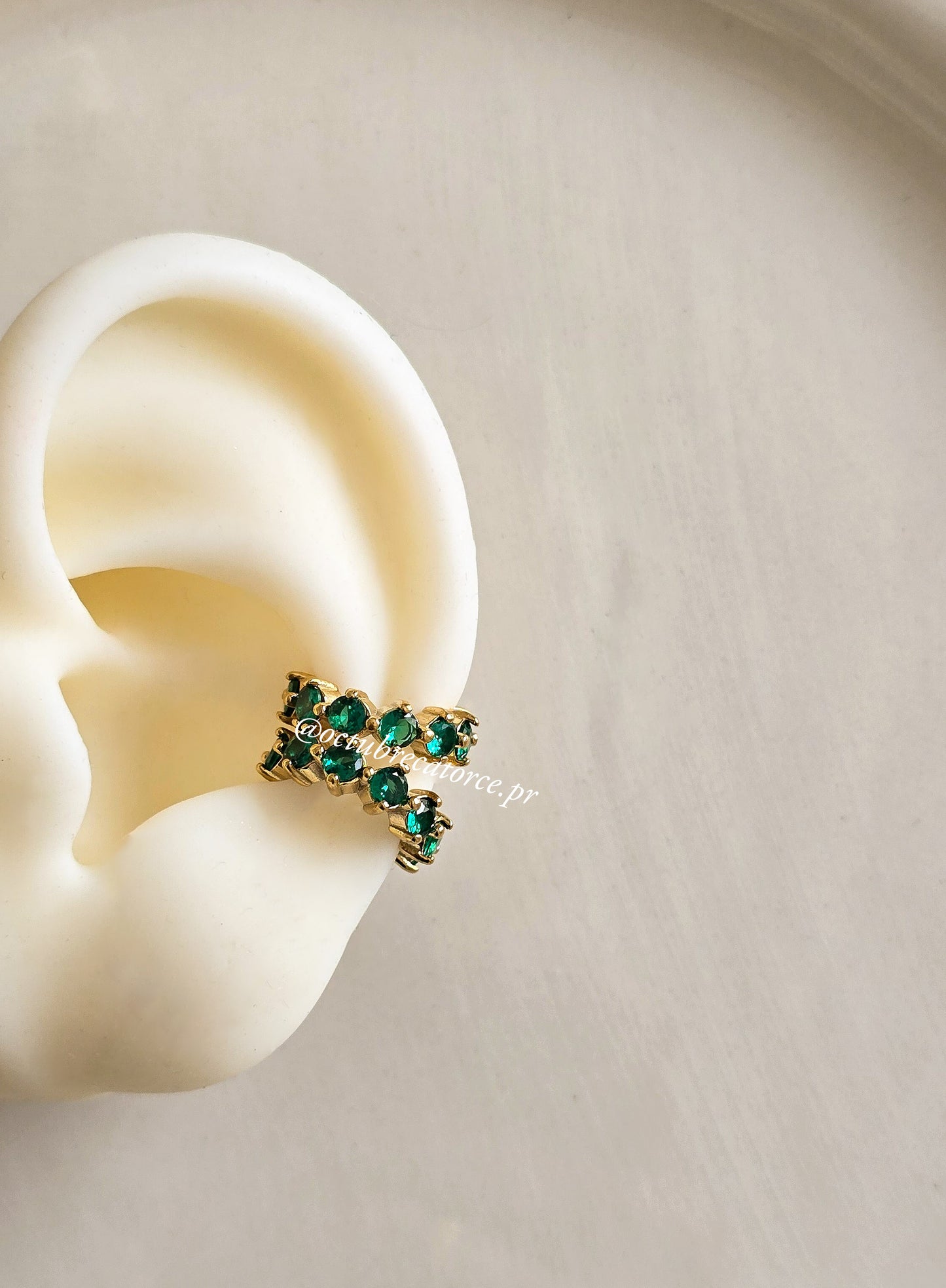 Esmeralda Earcuff
