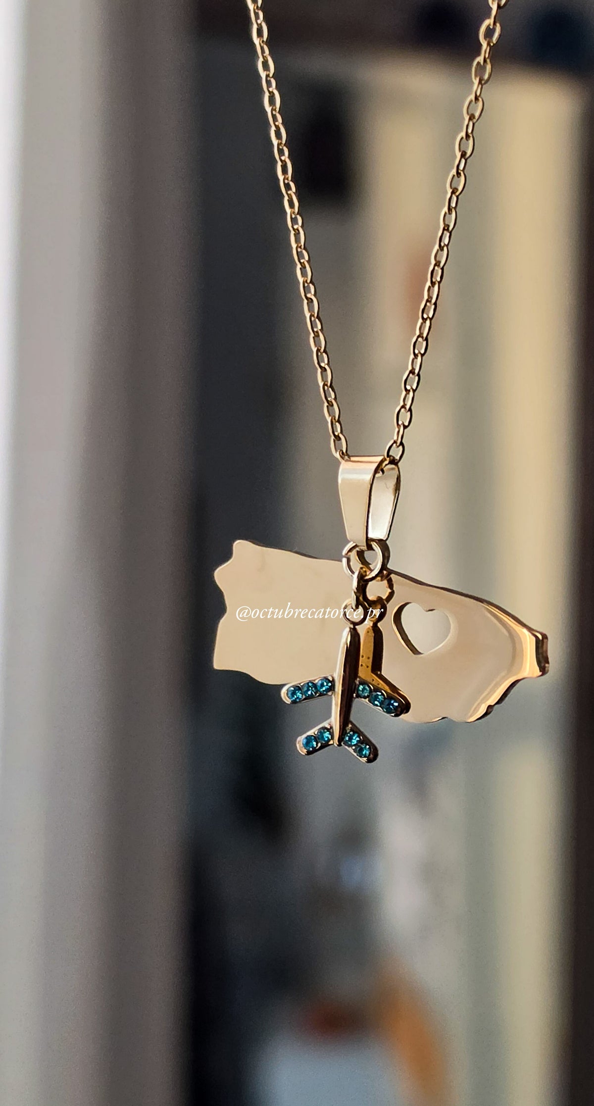 Mi isla Necklace